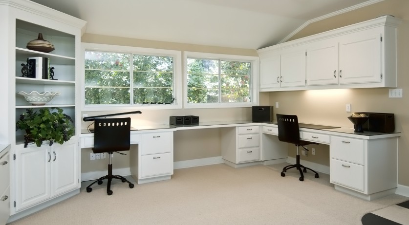 Third of NL residents would rather look for a new job than return to the office full-time